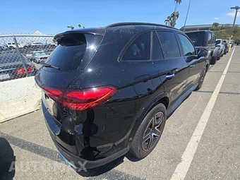 2024 Mercedes-Benz GLC 300 – miniatura 4