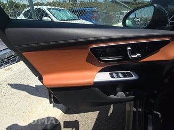 2024 Mercedes-Benz GLC 300 – miniatura 9