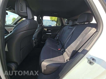 2024 Mercedes-Benz GLC 300 - miniatura 10
