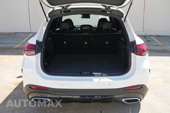 2024 Mercedes-Benz GLC 300 - miniatura 8