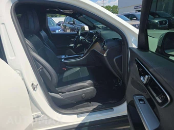 2024 Mercedes-Benz GLC 300 – miniatura 15