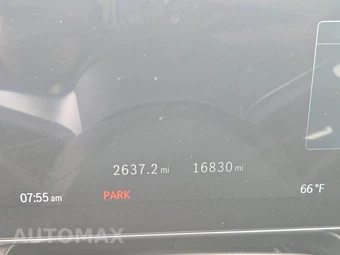 2024 Mercedes-Benz GLC 300 – miniatura 12