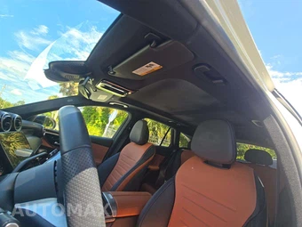 2024 Mercedes-Benz GLC 300 - miniatura 8