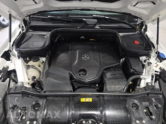 2024 Mercedes-Benz GLS 450 4MATIC - miniatura 16