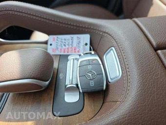 2024 Mercedes-Benz GLS 450 4MATIC - miniatura 9