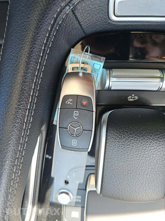 2024 Mercedes-Benz GLS 450 4MATIC - miniatura 8