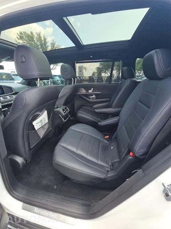 2024 Mercedes-Benz GLS 450 4MATIC - miniatura 10