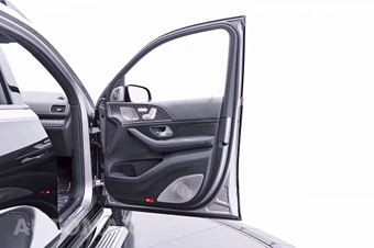 2024 Mercedes-Benz Maybach GLS 600 4MATIC - miniatura 37