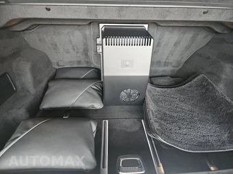 2024 Mercedes-Benz Maybach GLS 600 4MATIC – miniatura 17