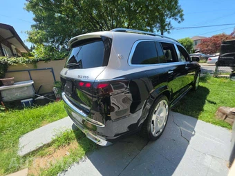 2024 Mercedes-Benz Maybach GLS 600 4MATIC - miniatura 3
