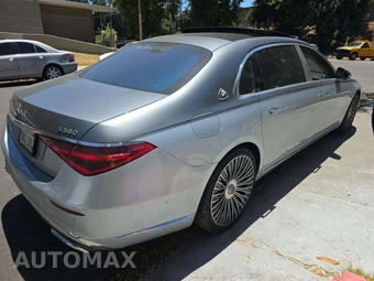 2024 Mercedes-Benz Maybach S 580 4MATIC - miniatura 3