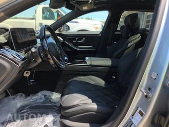 2024 Mercedes-Benz Maybach S 680 4MATIC - miniatura 7