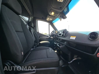2024 Mercedes-Benz Sprinter 2500 Cargo Van 144.0" WB – miniatura 8