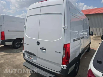 2024 Mercedes-Benz Sprinter 2500 Cargo Van 144.0" WB - miniatura 3