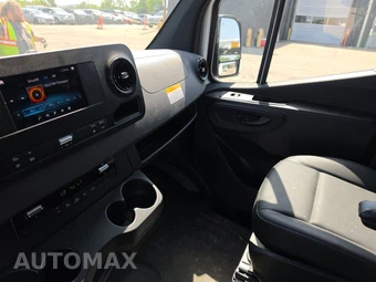 2024 Mercedes-Benz Sprinter 2500 Cargo Van 144.0" WB - miniatura 11