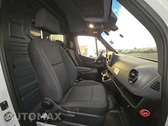 2024 Mercedes-Benz Sprinter 2500 Cargo Van 144.0" WB – miniatura 8