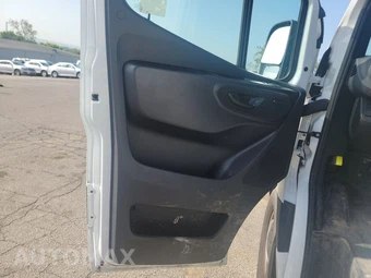 2024 Mercedes-Benz Sprinter 2500 Cargo Van 144.0" WB – miniatura 9
