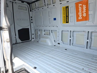 2024 Mercedes-Benz Sprinter 2500 Cargo Van 144.0" WB – miniatura 17