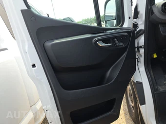 2024 Mercedes-Benz Sprinter 2500 Cargo Van 144.0" WB – miniatura 9
