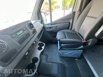 2024 Mercedes-Benz Sprinter 2500 Cargo Van High Roof 170.0" WB - miniatura 29