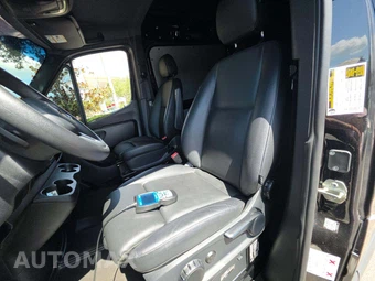 2024 Mercedes-Benz Sprinter 2500 Cargo Van Standard Roof 144.0" WB - miniatura 6
