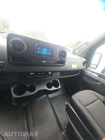 2024 Mercedes-Benz Sprinter 2500 Passenger Van 144.0" WB - miniatura 10