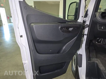 2024 Mercedes-Benz Sprinter 2500 Passenger Van 144.0" WB - miniatura 9