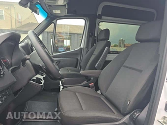 2024 Mercedes-Benz Sprinter 2500 Passenger Van 144.0" WB - miniatura 3