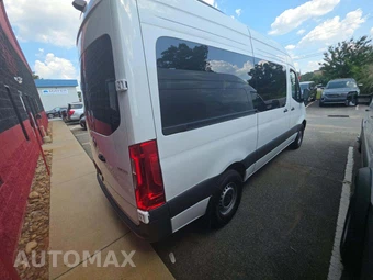2024 Mercedes-Benz Sprinter 2500 Passenger Van 144.0" WB – miniatura 3