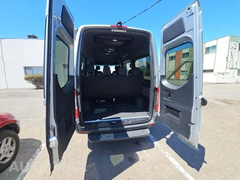 2024 Mercedes-Benz Sprinter 2500 Passenger Van 144.0" WB - miniatura 15