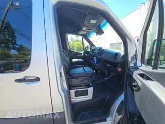 2024 Mercedes-Benz Sprinter 2500 Passenger Van 144.0" WB - miniatura 19
