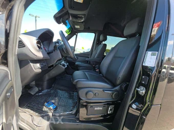 2024 Mercedes-Benz Sprinter 2500 Passenger Van 170.0" WB - miniatura 6