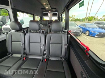 2024 Mercedes-Benz Sprinter 2500 Passenger Van 170.0" WB - miniatura 10