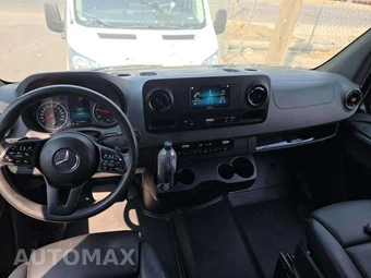 2024 Mercedes-Benz Sprinter 2500 Passenger Van 170.0" WB - miniatura 10