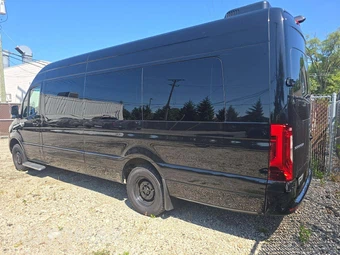 2024 Mercedes-Benz Sprinter 3500 Cargo Van DRW 170.0" WB - miniatura 2