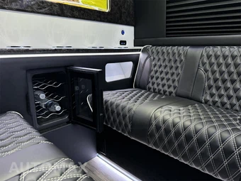 2024 Mercedes-Benz Sprinter 3500XD Cargo Van DRW High Roof 170.0" WB - miniatura 11
