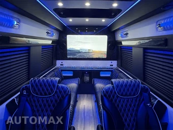 2024 Mercedes-Benz Sprinter 3500XD Cargo Van DRW High Roof 170.0" WB - miniatura 15