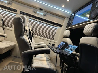 2024 Mercedes-Benz Sprinter 3500XD Cargo Van DRW High Roof 170.0" WB - miniatura 29