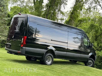 2024 Mercedes-Benz Sprinter 3500XD Cargo Van DRW High Roof 170.0" WB - miniatura 17