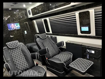 2024 Mercedes-Benz Sprinter 3500XD Cargo Van DRW High Roof 170.0" WB - miniatura 2
