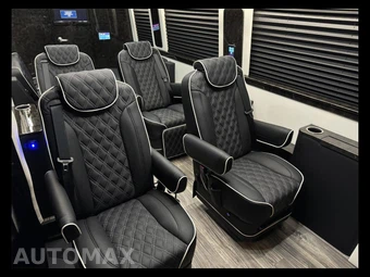 2024 Mercedes-Benz Sprinter 3500XD Cargo Van DRW High Roof 170.0" WB - miniatura 31