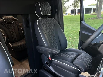 2024 Mercedes-Benz Sprinter 3500XD Cargo Van DRW High Roof 170.0" WB - miniatura 30
