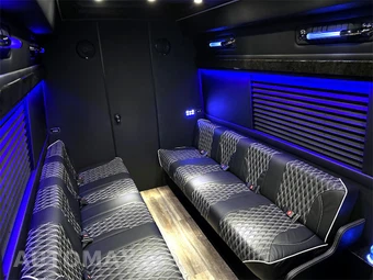 2024 Mercedes-Benz Sprinter 3500XD Cargo Van DRW High Roof 170.0" WB - miniatura 3