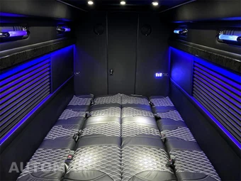 2024 Mercedes-Benz Sprinter 3500XD Cargo Van DRW High Roof 170.0" WB - miniatura 34