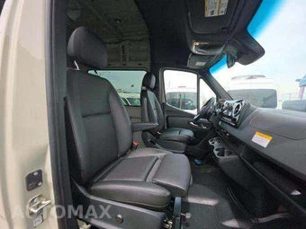 2024 Mercedes-Benz Sprinter 3500XD Cargo Van DRW High Roof 170.0" WB - miniatura 17