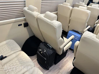 2024 Mercedes-Benz Sprinter 3500XD Cargo Van DRW High Roof 170.0" WB - miniatura 21