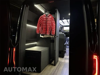 2024 Mercedes-Benz Sprinter 3500XD Cargo Van DRW High Roof 170.0" WB - miniatura 15