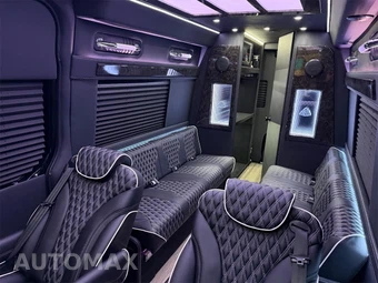 2024 Mercedes-Benz Sprinter 3500XD Cargo Van DRW High Roof 170.0" WB - miniatura 2