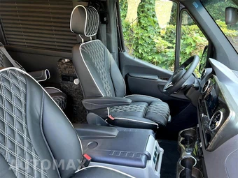 2024 Mercedes-Benz Sprinter 3500XD Cargo Van DRW High Roof 170.0" WB - miniatura 29