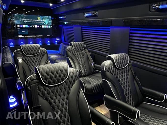 2024 Mercedes-Benz Sprinter 3500XD Cargo Van DRW High Roof 170.0" WB - miniatura 10
